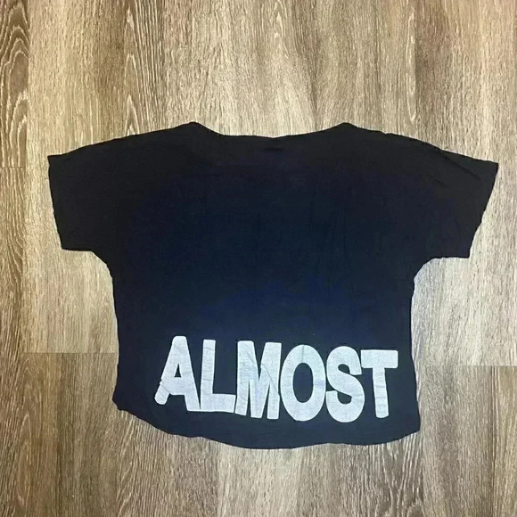 Womens Lot of 3 Cropped Shirts - M - Picture 10 of 12
